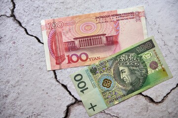 polski banknot, chiński banknot ,100  renminbi ,Polish banknote, Chinese banknote, 100 renminbi