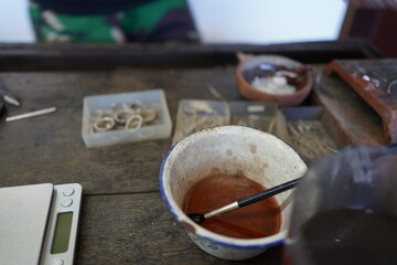 Silver making class with silversmith in Sidemen village, Bali