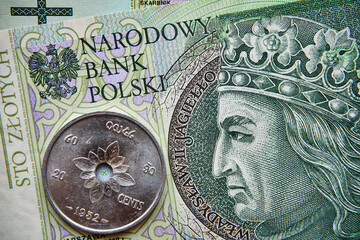 polski banknot,100 PLN, kip laotański ,moneta ,Laos , Polish banknote, 100 PLN, Laotian kip, coin, Laos
