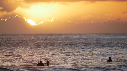 Naklejka na ściany i meble Sunset surfing in Maui Hawaii 6