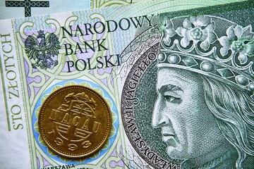 polski banknot,100 PLN, moneta z Makau , Polish banknote, 100 PLN, coin from Macau