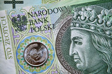 polski banknot,100 PLN, chińska moneta, Polish banknote, 100 PLN, Chinese coin