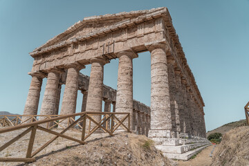 Obraz premium Temple of Segesta in Sicily.