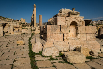 Ancient Roman City Jerash Jordan. Created 300 BC to 100 AD and a city through 600 AD. Not conquered until 1112 AD. Most original Roman City in the Middle East. - 520410584
