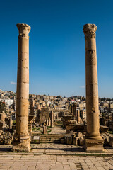Ancient Roman City Jerash Jordan. Created 300 BC to 100 AD and a city through 600 AD. Not conquered until 1112 AD. Most original Roman City in the Middle East. - 520412732