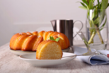 Lime and coconut ring cake,