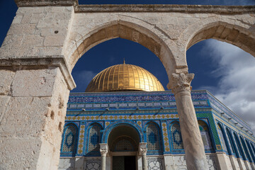 Fototapeta na wymiar A close view of the temple on the temple mount