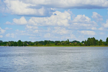 The landscape of Lake Thonotosassa in Florida