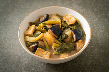 Chinese vegetable stew  with tofu or mixture of vegetables soup