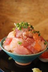 salmon and tuna mixed kaisendon