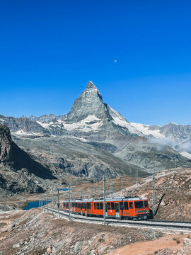 matterhorn and train