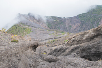 Fototapeta na wymiar Irazu volcano the highest active volcano in Costa Rica.