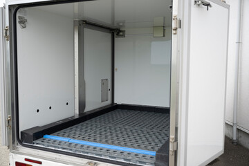 冷蔵車　クール宅配