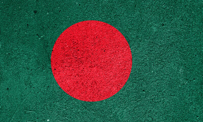 Obraz premium State flag of the People's Republic of Bangladesh on a plastered wall