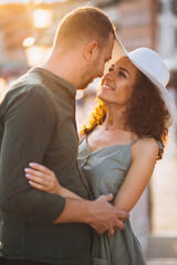 Fototapeta premium Couple on honeymoon in Venice