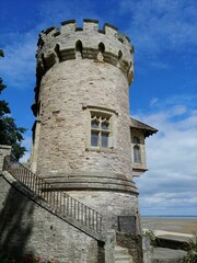 Vertical shot of a turret in Ryde, Isle of Wight, Appley © Tomasz Jarosz/Wirestock Creators