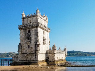 Fototapeta na wymiar belem tower in lisbon