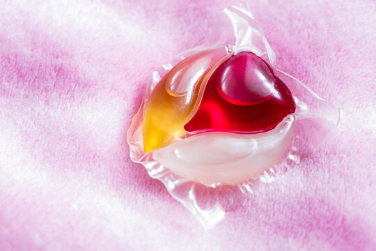 laundry detergent podo pink background