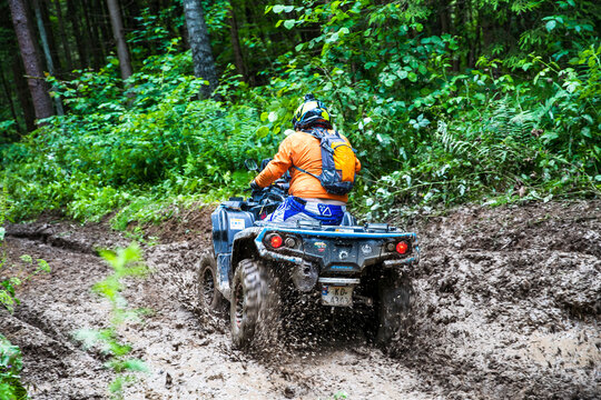 Vilnius Lithuania 2022-07-18
BRP OUTLANDER MAX DPS 1000R quad