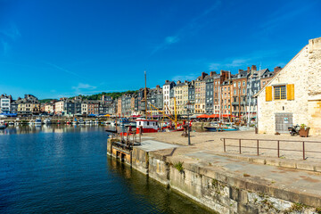 Kleine Entdeckungstour durch die wunderschöne Hafenstadt Honfleur bei Le Havre - Normandie - Frankreich