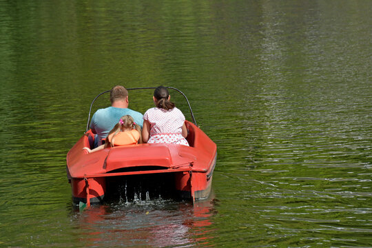 tretboot auf der nahe