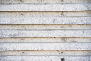 激しい流れの美しい滝の景色