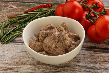 Soft chicken liver with cream