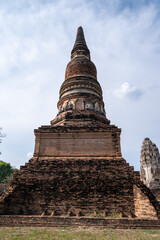 Fototapeta premium Pagoda in Wat Phra Sri Mahathat, Lop Buri Province