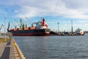 Fototapeta premium View of the port in Gdansk 
