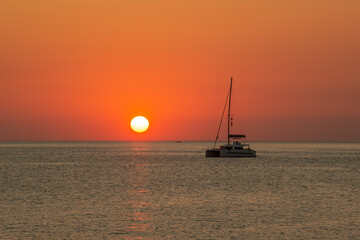 tramonto all'isola delle femmine in sicilia