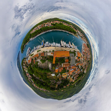 Miniplanet View รูปภาพMiniplanet – เลือกดูภาพถ่ายสต็อก เวกเตอร์ และวิดีโอ148 | Adobe Stock