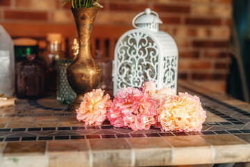 Obraz na płótnie Canvas rose flower and essential oil. Spa and aromatherapy.