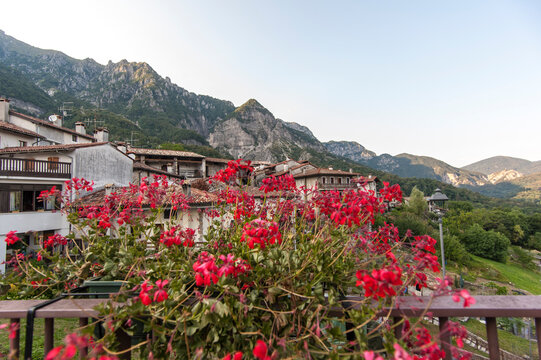 Panorama di Poffabro in estate