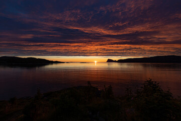 Fototapeta na wymiar beautiful atmosphere of midnight sun at Sommaroy island (Sommarøy), Tromso Norway