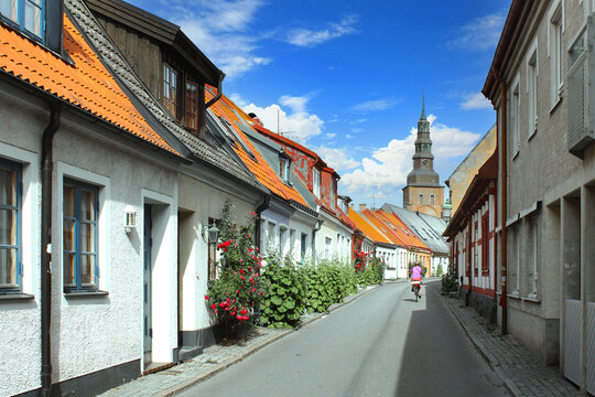 Ystad (Sweden) / Street in city centre and Sankta Maria kyrka