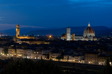 Fototapeta na wymiar Nocturnal view over the city of Florence, Italy