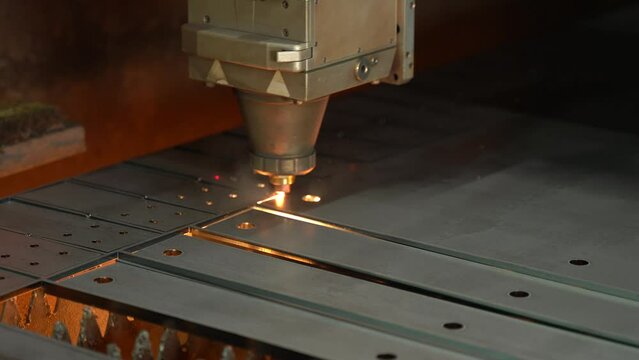 Laser cut, industry. CNC laser cutting machine.
Machine that cuts aluminum, steel and metal sheets. Drills and drills holes in sheet metal. Automatic and programmable machine.
