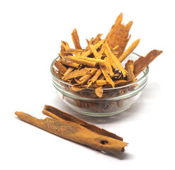 Ceylon cinnamon pieces picture. Sri Lankan authentic cinnamon pieces. True cinnamon pieces. Pure Ceylon cinnamon. Close up.