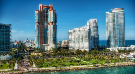 Fototapeta na wymiar Beautiful coast and buildings of Florida - Miami