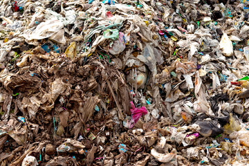 Plastic waste, waste materials from households, urban communities Consumerism and industrial districts hard-to-decompose waste
