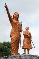 Statue of Maa Jijau And young Chatrapati Shivaji Maharaj, Shiv Shrushti Garden, Aptale Rd, Junnar, Maharashtra, India