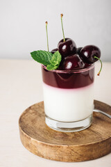 Gelatin dessert. Yogurt and cherries.