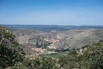 Fototapeta na wymiar Panoramic view of the medieval town Albarracin and mountains.