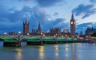 Westminster Bridge at twilight - obrazy, fototapety, plakaty
