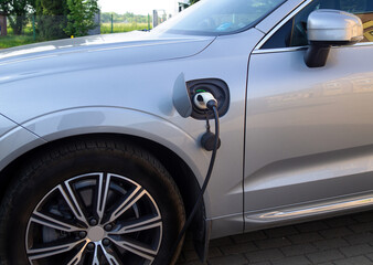 elektryczny samochód