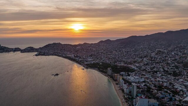 Acapulco, Costera Miguel Aleman, Mexico