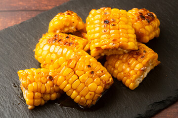 トウモロコシのバター正油焼き