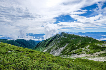 Fototapeta premium 長野県中央アルプス木曽駒ヶ岳からの景色