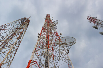 Antenna TV It is characterized by high towers made of steel. Used to transmit television signals.