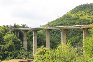 Automobile bridge on the Zhinvali reservoir